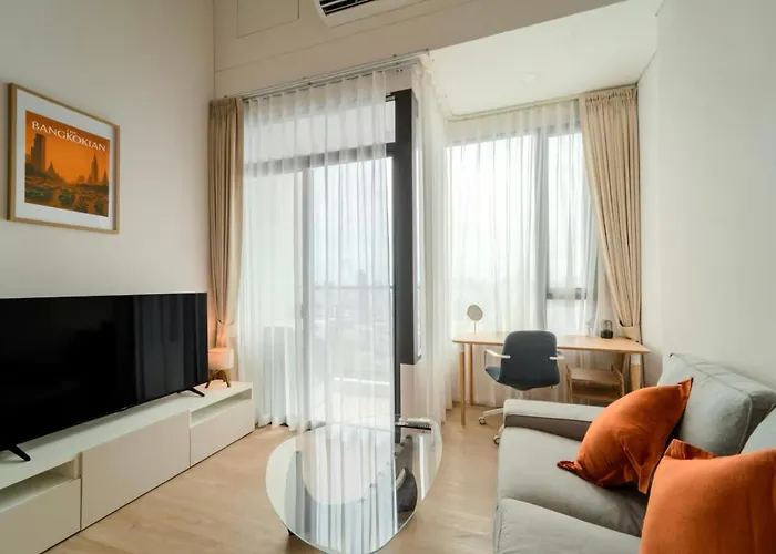 Panoramic Duplex Rama 9 Modern Infinity Pool & Gym *